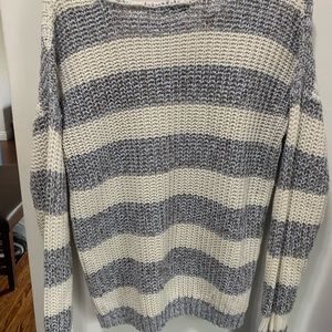 Ladies large sweater. Gently warn. Soft and comfortable